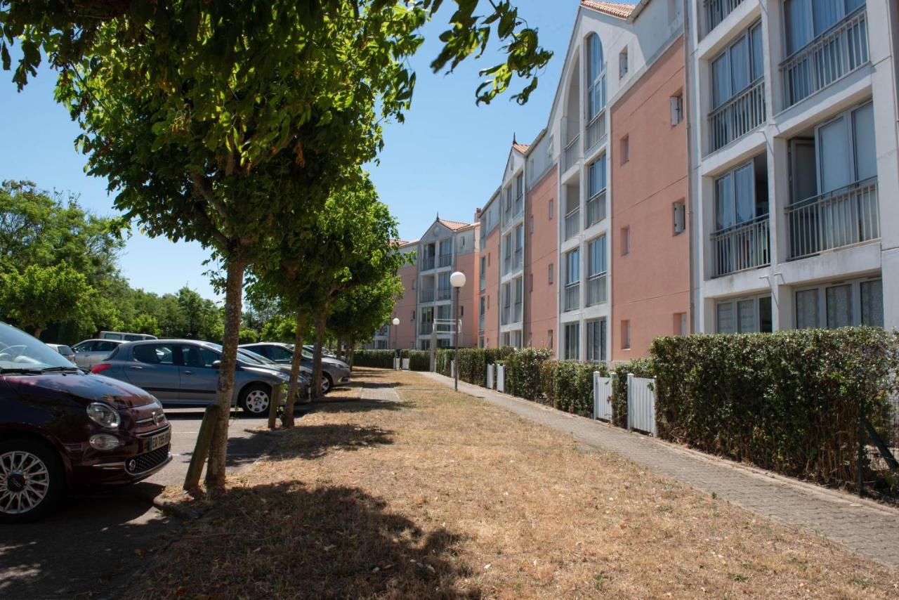 Апартаменты Ma Location Sablaise - Appart' Les Pins Ле-Сабль-д’Олон Экстерьер фото